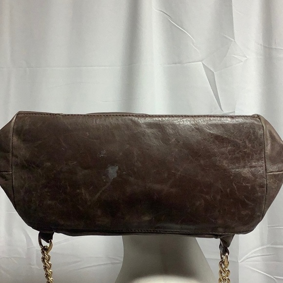Badgley Mischka Large Chain Leather Shoulder Bag - Picture 9 of 16